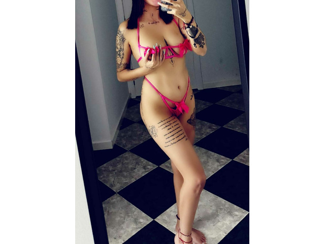 FLACA CACHONDA FIESTERA
