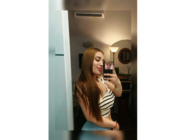 CATALINA HERMOSA LATINA /SALIDAS