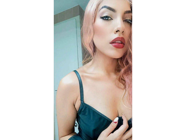 JOVEN GUAPA Y MUY SIMPATICA