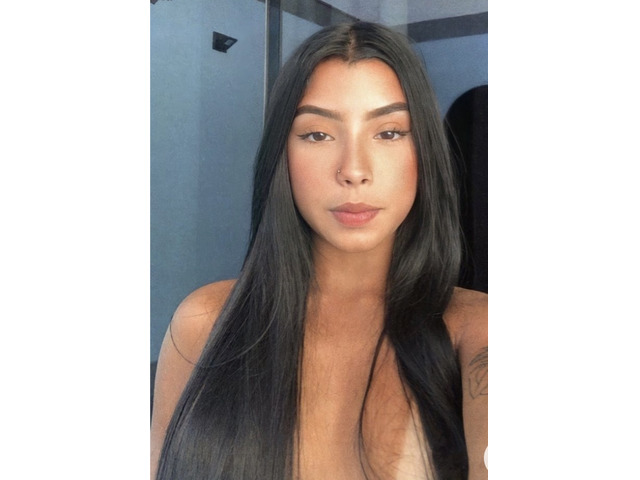 MUY CALIENTE E IMPLICADA
