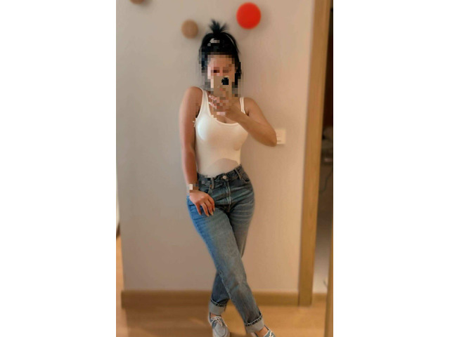 DAMA MUY SENSUAL Y PROVOCATIVA 