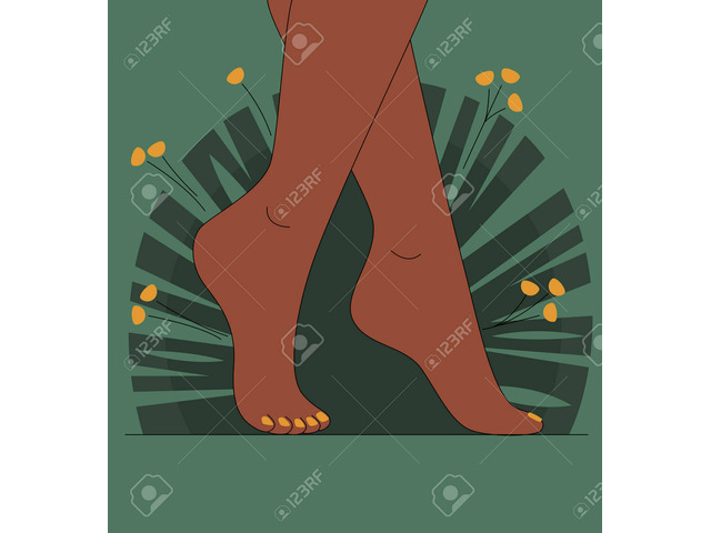 MIS PIES SE ENCARGARAN DE TU POLLA DURA