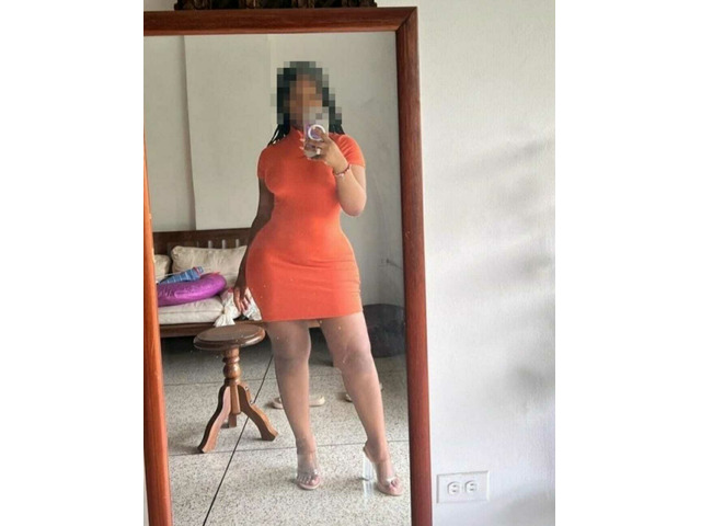 M* bromista habladora y con buen sentido del humor