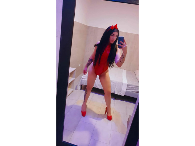 CHICA DE COMPAÑIA ADICTA AL PLACER