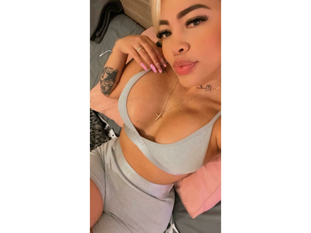 EXQUISITA Y MUY COMPLACIENTE RUBIA LATINA