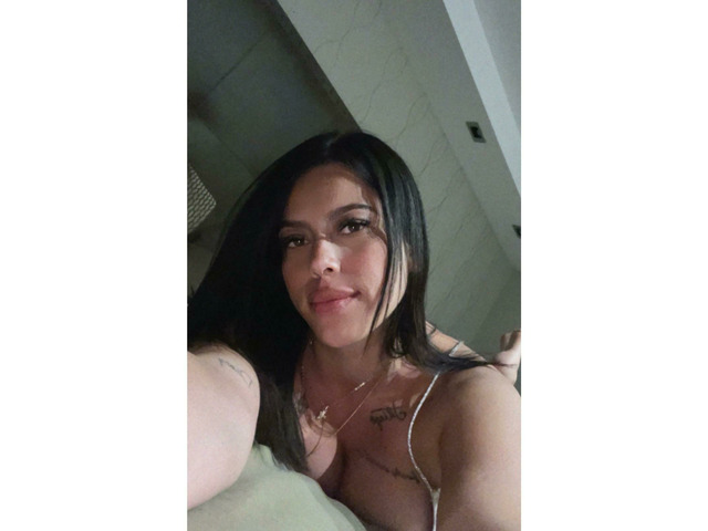 MASAJISTA CON GRANDES SENOS