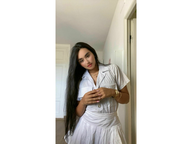 JOVENCITA UNIVERSITARIA TRAVIESA