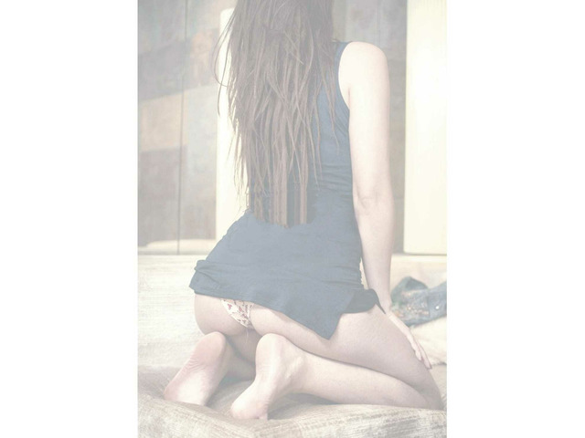 CHICA INSACIABLE POR EL SEXO