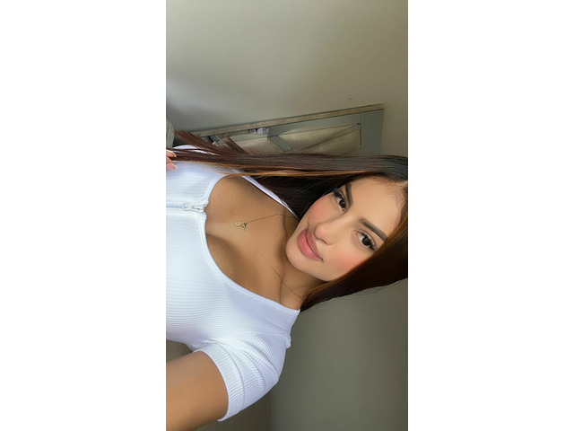 VIDEOLLAMADAS ESTOY CALIENTE MASTURBANDOME