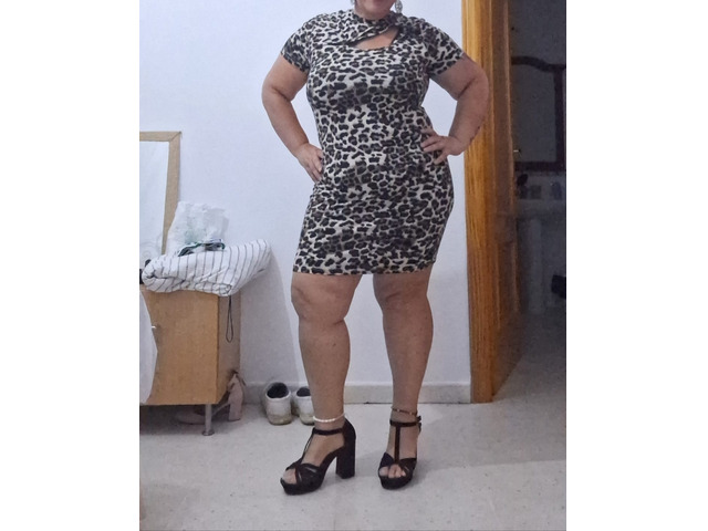 Chica  sumisa para grupos