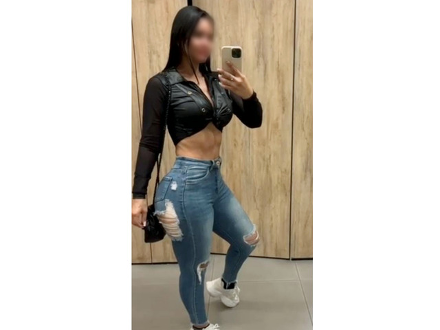 HERMOSA Y SENSUAL MUJER MUY EROTICA