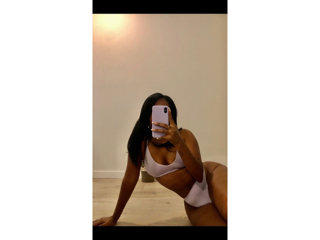 Joven colombiana ardiente