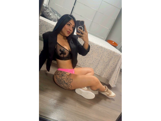 DEJATE DESLUMBRAR DE UNA HERMOSA LATINA