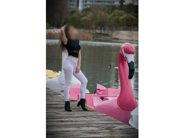 UNA CHICA SUPER ARIDENTE VEN Y PRUEBAME