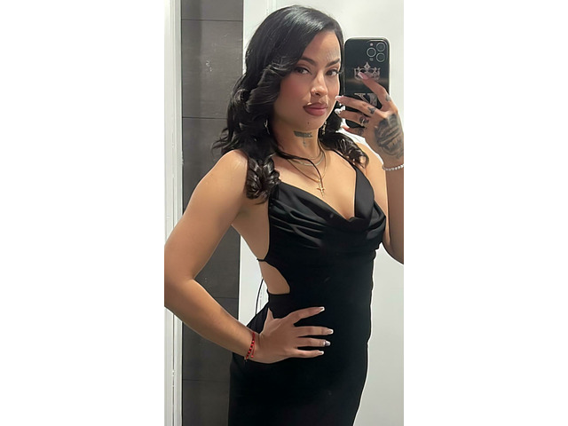 Soy una mujer  elegante y linda