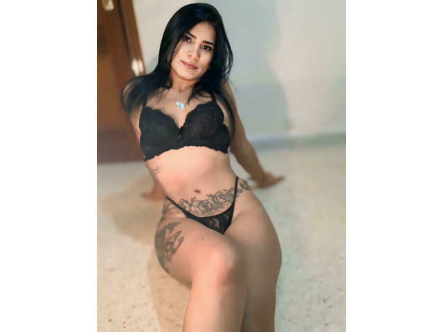 DELGADITA CHUPONA