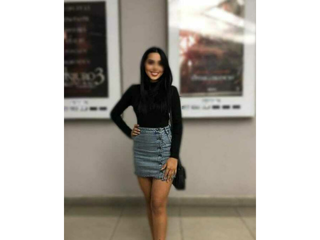 LOQUITA FIESTERA IMPLICADA EN LA CAMA