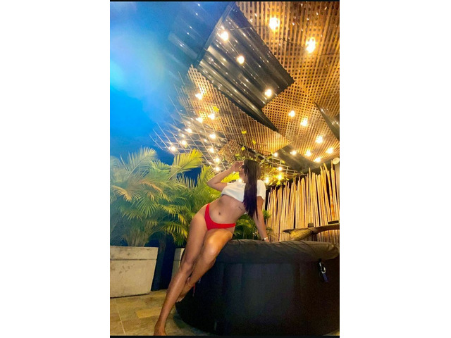 TU RICA PUTA CAMPEONA EN EL SEXO