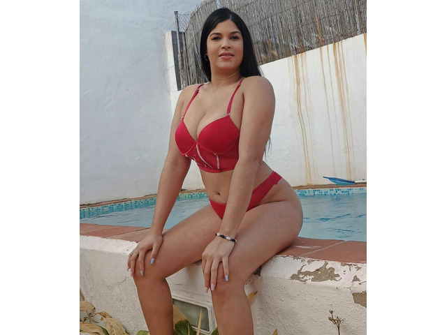 Anguie una chica muy caliente