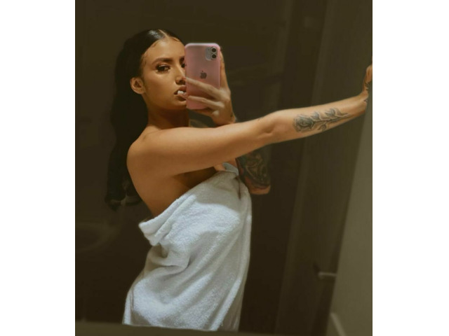 UNA DIOSA DE CARNE Y HUESO