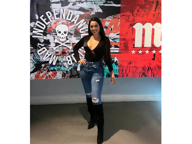 SABRINA, CANDENTE PELINEGRA LATINA