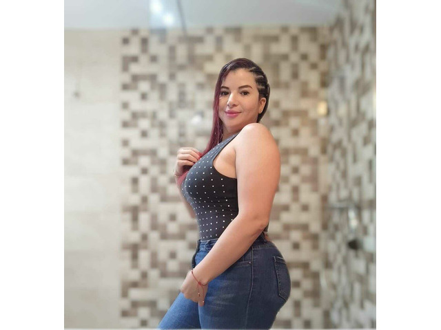 SARA LATINA FIESTERA Y BUEN AMBIENTE