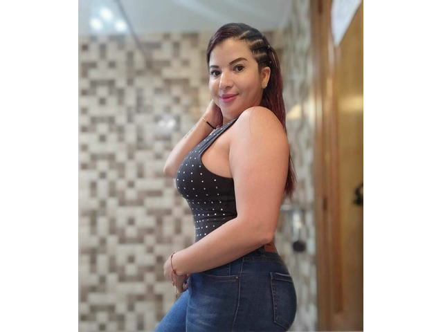 Pelirroja cachonda chochito mojado
