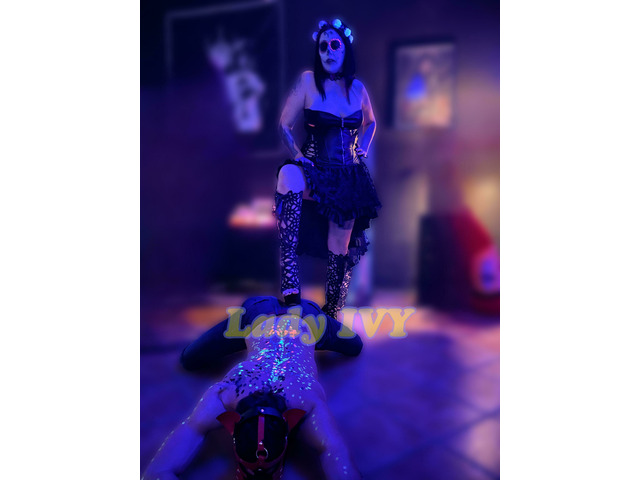 Dominación online con Lady Ivy