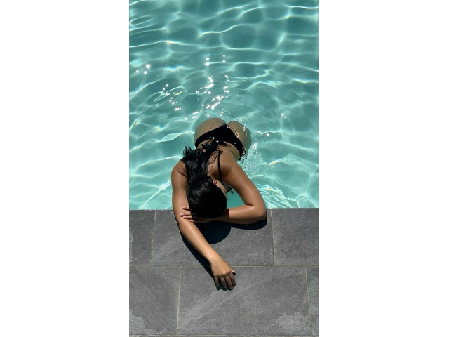 JUGUETONA Y SENSUAL JOVENCITA 