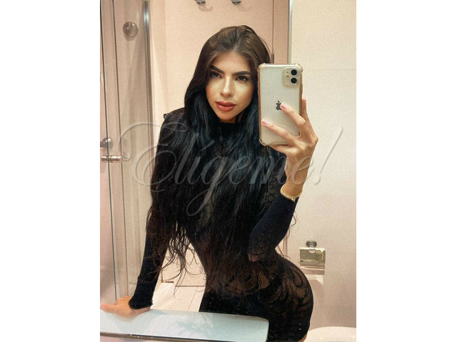 MIA, VENEZOLANA TU LATINA FAVORITA