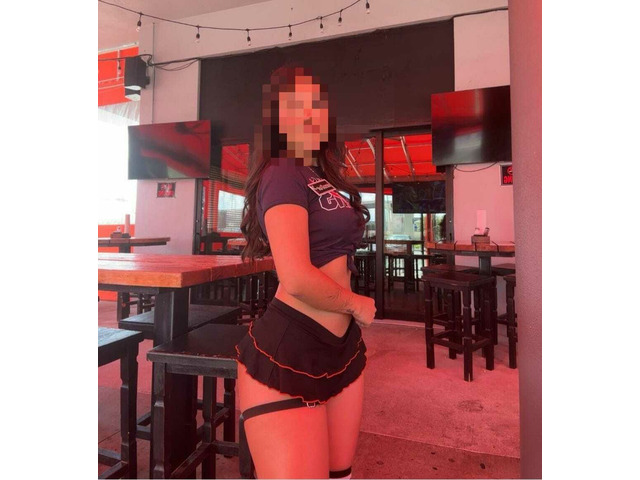 RUBIA ENCANTADORA Y CAÑERA