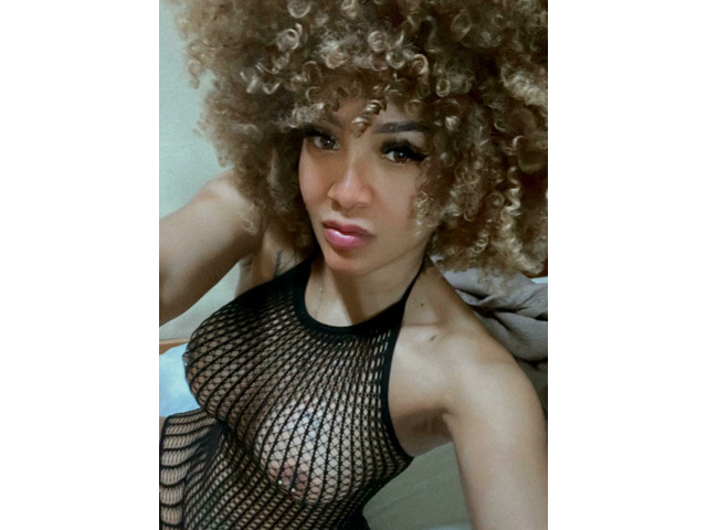 SOY THALIANA Y QUIERO FOLLAR SIN PARAR