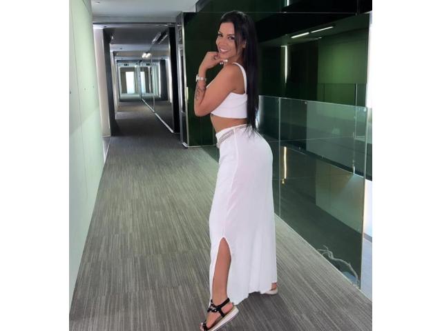 SABRINA UNA JOVENCITA DIVERTIDA CAñERA