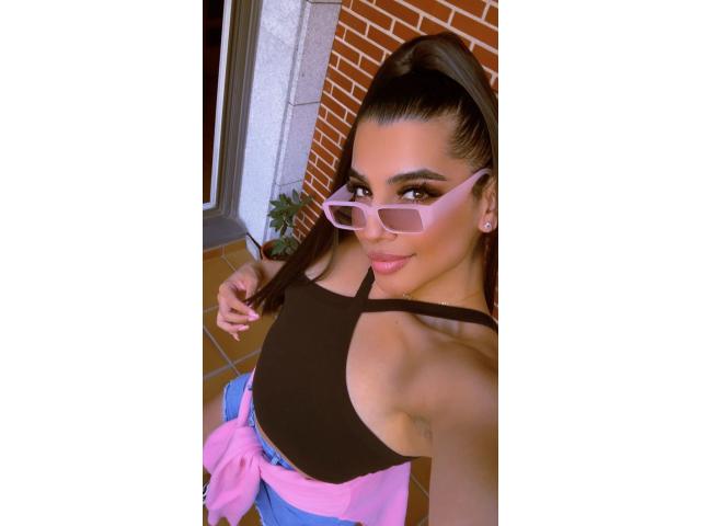CHORREA TU LECHITA EN MIS TETAS. SALIDAS