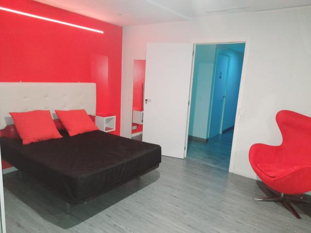 HABITACIONES POR HORA CARRER DE MUNTANER