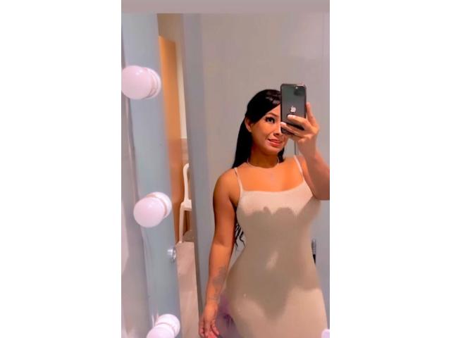 MUY GUARRA CON UN CUERPO DE LUJO