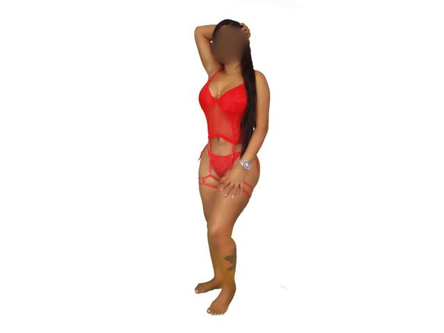 SEXY LATINA CUMPLE TUS FANTASIAS