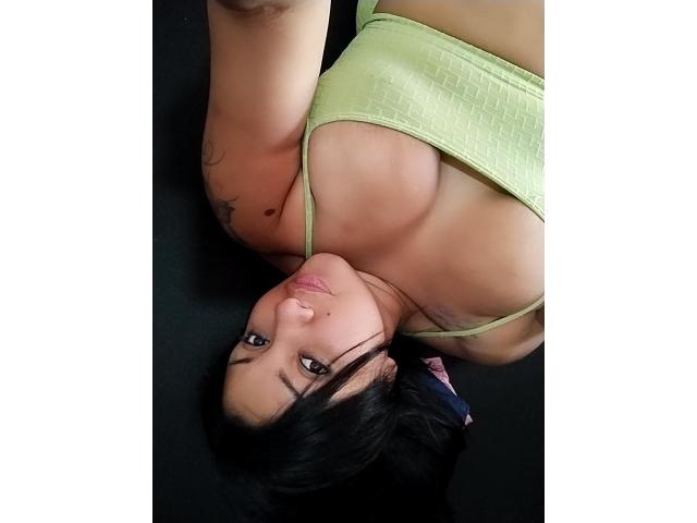 PONME EN CUATRO QUIERO SENTIR TODA TU POLLA