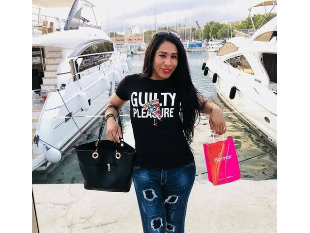 Hola soy yadhis una mujer Trans latina