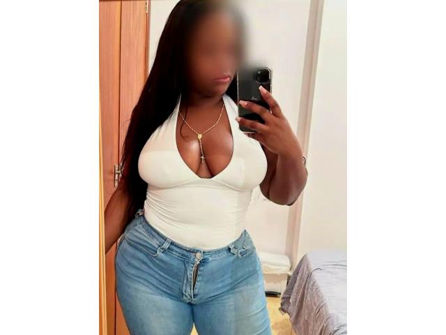 Negrita chupona Ben y follemo Rico