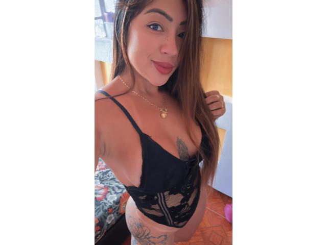 UNA GUAPA Y SENSUAL JOVENCITA LISTA PARA TI
