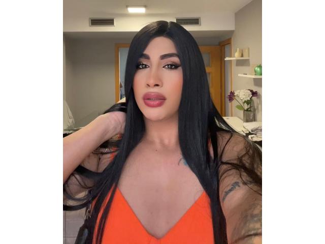 Hola soy Vanessa trans latina muy ardiente