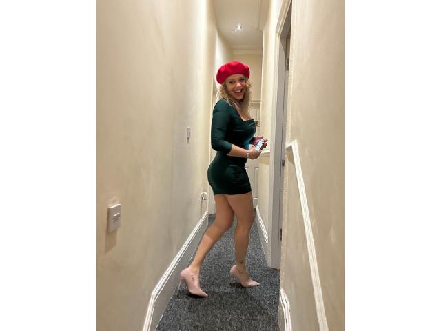 CHICA DE BUEN ROLLO MUY CACHONDA
