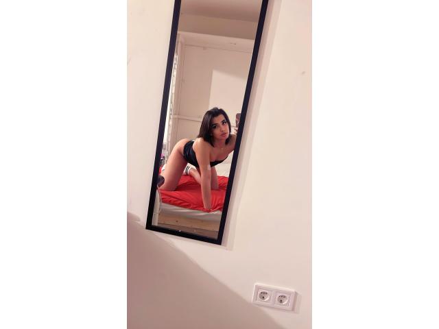 SOY UNA TRAGONA  DE POLLAS LECHERAS