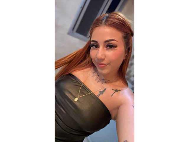 ENCANTADORA Y JUGUETONA  CARIÑOSA