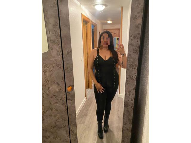 TENGO CASA SOLA …. . VEN POR MI