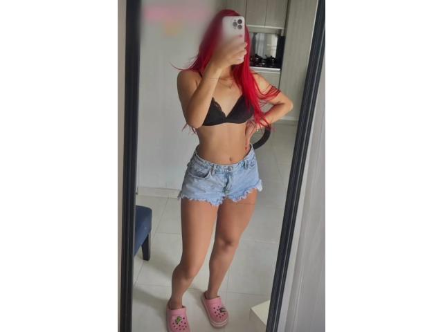 deleitarte con mis provocativas curvas