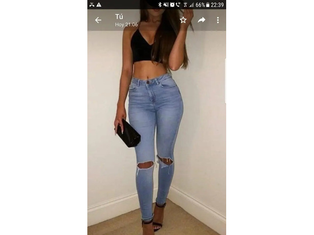 HOLA AMORES. . . . SOY MARINA. . . WHATSAPP