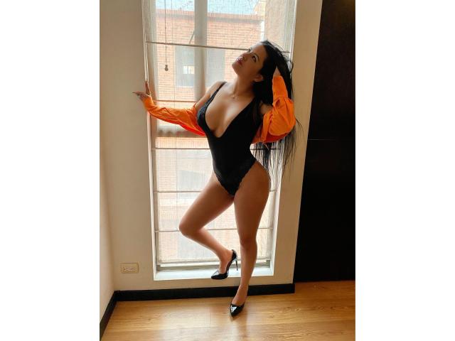 MUJER ATREVIDA Y COMPLETA