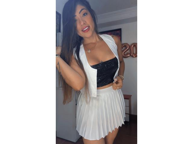 MIA, MUÑEQUITA CARIÑOSA